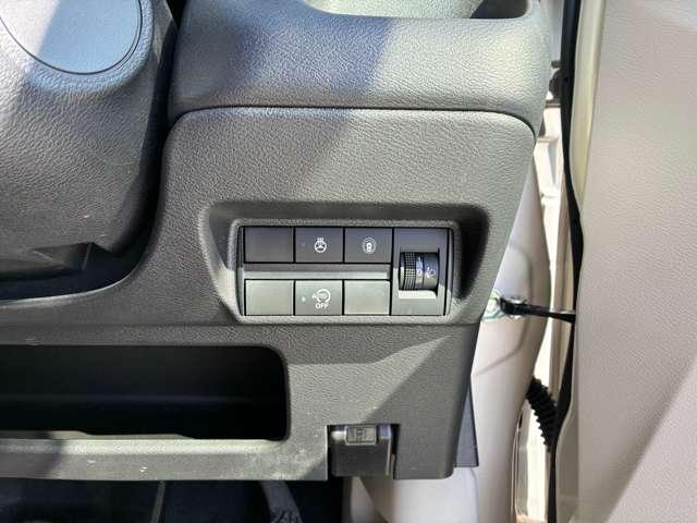 デイズ 660 X 4WD 冬タイヤ付・純正9型ナビ・AVM・寒冷地仕様(9枚目)