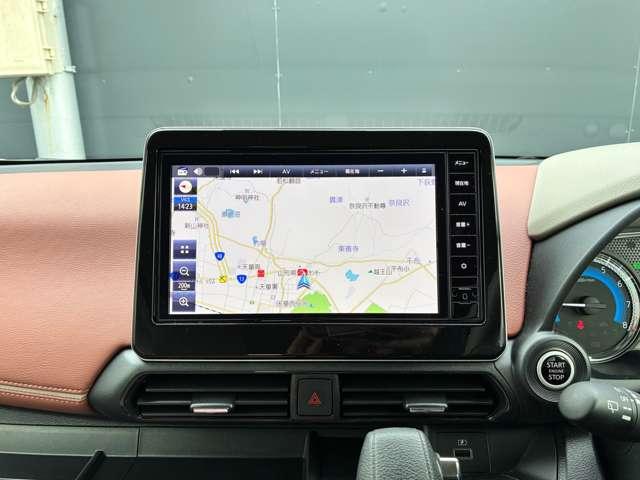 ���Y�I���W�i���i�r�Q�[�V�����i�l�l�Q�Q�R�c-�k�j�����ԁ�C���p�l�Ƀ}�b�`����f�U�C���ɉ����A�X�C���`�̑��ʂȂ̂Œn�}���傫�������A���쐫�����߂܂���