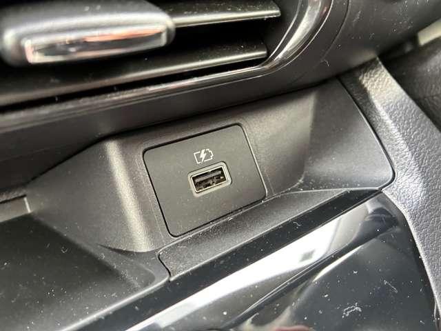 �[�d�p�t�r�a�\�P�b�g���ځ��g�ѓd�b��^�u���b�g�̏[�d�ɖ𗧂��܂��ˁ�