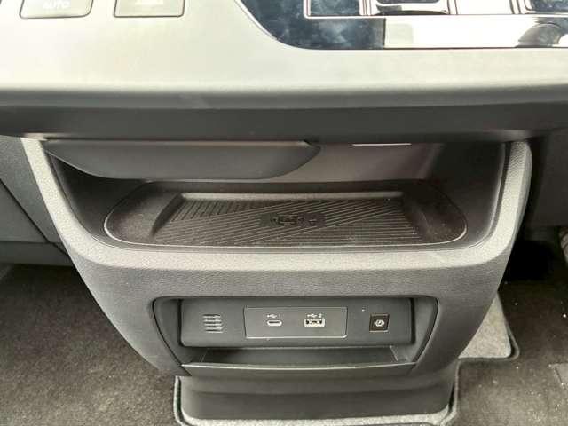 ���C�����X�u���^�[�d�Ή����t�r�a�^�s������-�b�̏[�d�p�\�P�b�g�����ڂ��Ă���܂���