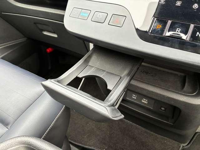 �h�����N�z���_�[�͈��ݕ������₷���ʒu�ɂ������܂���