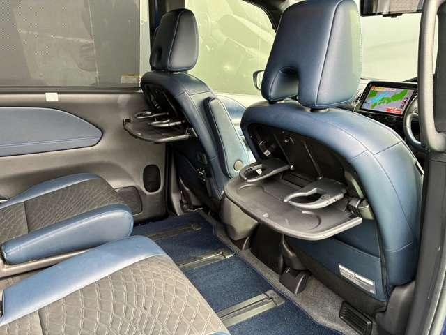 セレナ 1.2 e-POWER AUTECH 純正9型ナビ・ドラレコ・ETC・後席モニター(13枚目)