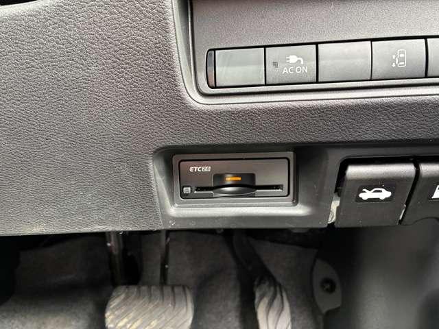 セレナ １．４　ｅ－ＰＯＷＥＲ　ルキシオン　社有車ＵＰ・ＭＯＰナビ・ドラレコ前後・ＥＴＣ２．０（10枚目）