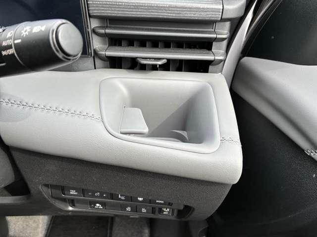 セレナ １．４　ｅ－ＰＯＷＥＲ　ルキシオン　社有車ＵＰ・ＭＯＰナビ・ドラレコ前後・ＥＴＣ２．０（21枚目）