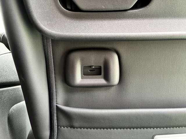 セレナ １．４　ｅ－ＰＯＷＥＲ　ルキシオン　社有車ＵＰ・ＭＯＰナビ・ドラレコ前後・ＥＴＣ２．０（41枚目）