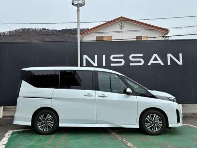 セレナ １．４　ｅ－ＰＯＷＥＲ　ルキシオン　社有車ＵＰ・ＭＯＰナビ・ドラレコ前後・ＥＴＣ２．０（44枚目）