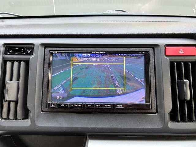 �����J�����Ŏԗ�����̉f������������f���o���Ă���܂��I