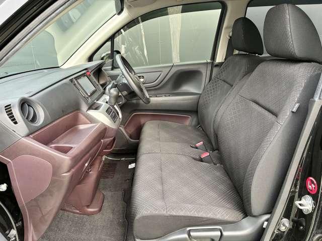 �L�X�Ƃ��������͉^�]���₷���Ǝ����Ƌ@�\�����߂Ă��܂��B