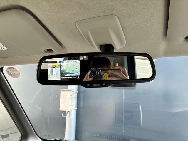 ���[���~���[�ɂ́A�ォ��ی����A���E���h�r���[���j�^�[���ʂ�̂Œ��Ԃ����ȕ��ɂ͕֗��ȑ����ɂȂ�܂��ˁ�