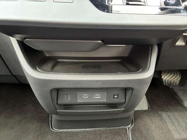 ���C�����X�[�d�\�I�X�}�z��u�������ŊȒP�ɃX�}�z�̏[�d���\�ɂȂ�܂��B