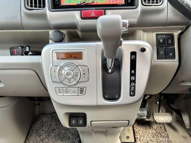 ���삪�ȒP�ȃI�[�g�G�A�R���ł����Ƃ̃G�A�R���Ɠ������o�ő���ł��܂����