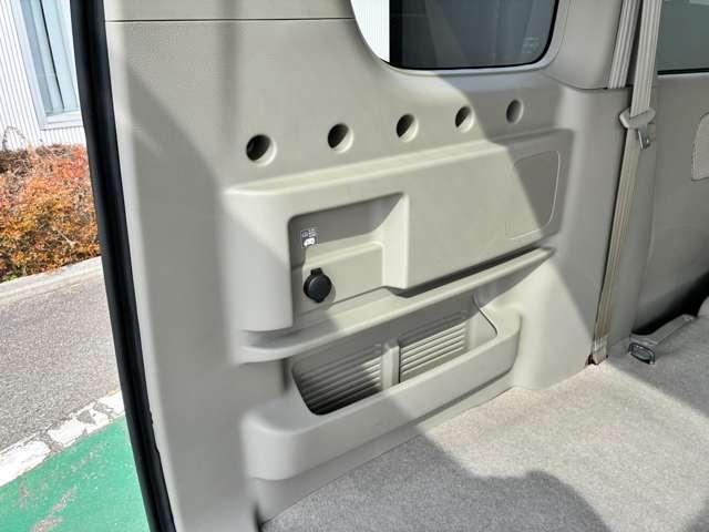 �g�����N�ɂ��d���\�P�b�g���������Ă���܂��B