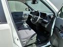 運転席側になります。是非一度座ってじっくり内装もご覧くださいませ。