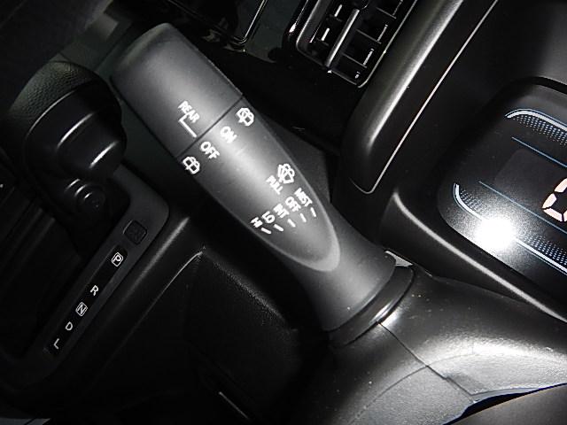 スペーシア ＨＹＢＲＩＤ　Ｇ　４ＷＤ　全方位カメラ　スズキコネクト　バックカメラ　オートライト　Ｂｌｕｅｔｏｏｔｈ　スライドドア　純正ナビ　プッシュスタート　シートヒーター　オートエアコン　スズキセーフティーサポート　４ＷＤ　衝突被害軽減システム（32枚目）