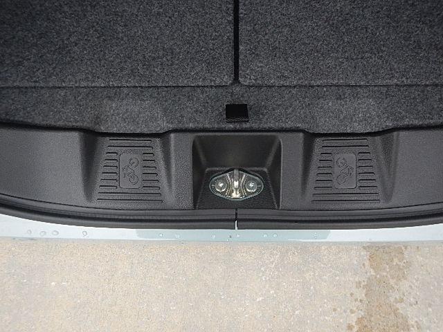 スペーシア ＨＹＢＲＩＤ　Ｘ　４ＷＤ　全方位カメラ　ナビ　スズキコネクト通信機　オートライト　バックカメラ　Ｂｌｕｅｔｏｏｔｈ　スライドドア　純正ナビ　プッシュスタート　シートヒーター　オートエアコン　スズキセーフティーサポート　４ＷＤ　衝突被害軽減システム（45枚目）