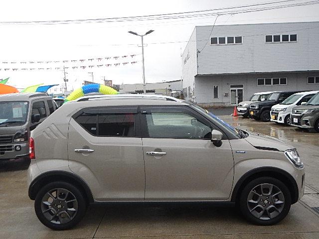 イグニス ＨＹＢＲＩＤ　ＭＦ　３型　４ＷＤ　全方位カメラ　ナビ　エンジンスターター　サンバイザー　バックカメラ　オートライト　Ｂｌｕｅｔｏｏｔｈ　ナビ　プッシュスタート　シートヒーター　スズキセーフティーサポート　４ＷＤ　盗難防止システム　横滑り防止機能（4枚目）