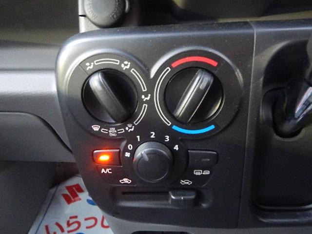 エブリイ ＪＯＩＮ　６型　４ＷＤ　モニターオーディオ　バックカメラ　バックカメラ　オートライト　Ｂｌｕｅｔｏｏｔｈ　スライドドア　プッシュスタート　シートヒーター　スズキセーフティーサポート　４ＷＤ　衝突被害軽減システム　アイドリングストップ　横滑り防止機能（29枚目）