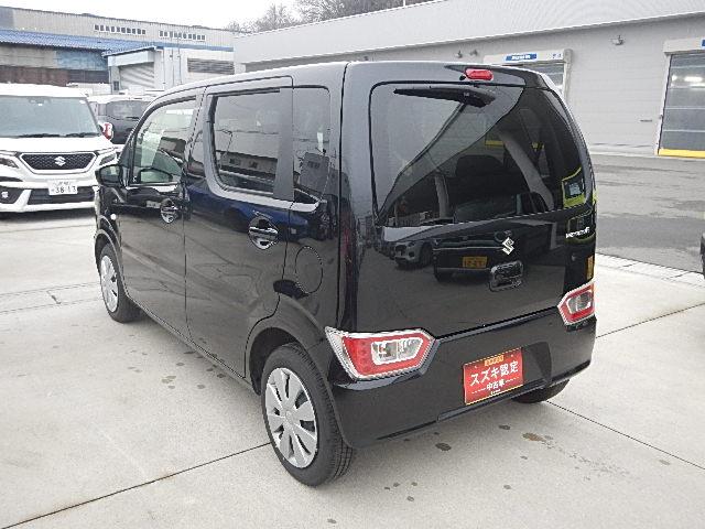 ワゴンＲ ＦＸ　４型　４ＷＤ　ＣＤオーディオ　オートライト　プッシュスタート　シートヒーター　オートエアコン　スズキセーフティーサポート　４ＷＤ　衝突被害軽減システム　アイドリングストップ　横滑り防止機能　衝突安全ボディ　盗難防止システム（8枚目）