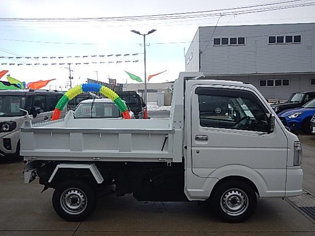 キャリイトラック 頑丈ダンプ　６型　４ＷＤ　５ＭＴシフト　パワーウインド　オートライト　スズキセーフティーサポート　４ＷＤ　盗難防止システム　衝突被害軽減システム（4枚目）
