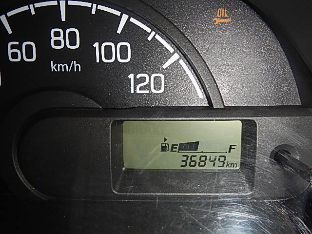 キャリイトラック 頑丈ダンプ　６型　４ＷＤ　５ＭＴシフト　パワーウインド　オートライト　スズキセーフティーサポート　４ＷＤ　盗難防止システム　衝突被害軽減システム（9枚目）