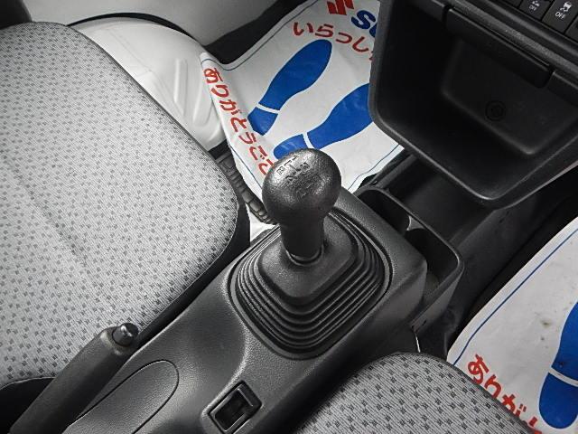 キャリイトラック 頑丈ダンプ　６型　４ＷＤ　５ＭＴシフト　パワーウインド　オートライト　スズキセーフティーサポート　４ＷＤ　盗難防止システム　衝突被害軽減システム（12枚目）