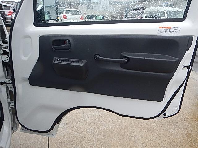 キャリイトラック 頑丈ダンプ　６型　４ＷＤ　５ＭＴシフト　パワーウインド　オートライト　スズキセーフティーサポート　４ＷＤ　盗難防止システム　衝突被害軽減システム（33枚目）