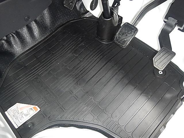 キャリイトラック 頑丈ダンプ　６型　４ＷＤ　５ＭＴシフト　パワーウインド　オートライト　スズキセーフティーサポート　４ＷＤ　盗難防止システム　衝突被害軽減システム（34枚目）