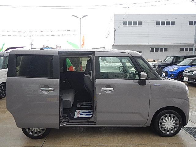 ワゴンＲスマイル ＨＹＢＲＩＤ　Ｘ　３型　４ＷＤ　全方位カメラ　スズキコネクト通信機器　オートライト　Ｂｌｕｅｔｏｏｔｈ　スライドドア　純正ナビ　プッシュスタート　シートヒーター　オートエアコン　スズキセーフティーサポート　横滑り防止機能　盗難防止システム（7枚目）