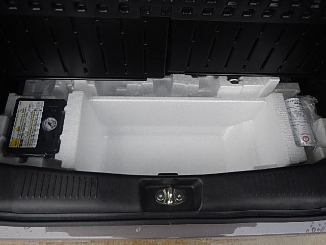 ワゴンＲスマイル ＨＹＢＲＩＤ　Ｘ　３型　４ＷＤ　全方位カメラ　スズキコネクト通信機器　オートライト　Ｂｌｕｅｔｏｏｔｈ　スライドドア　純正ナビ　プッシュスタート　シートヒーター　オートエアコン　スズキセーフティーサポート　横滑り防止機能　盗難防止システム（56枚目）