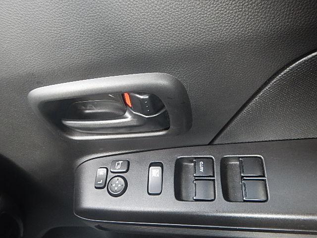 ワゴンＲ ＦＸ　４型　４ＷＤ　オーディオレス　オートライト　プッシュスタート　シートヒーター　オートエアコン　スズキセーフティーサポート　４ＷＤ　衝突被害軽減システム　アイドリングストップ　横滑り防止機能　盗難防止システム（35枚目）