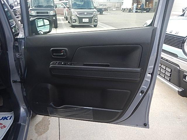 ワゴンＲ ＦＸ　４型　４ＷＤ　オーディオレス　オートライト　プッシュスタート　シートヒーター　オートエアコン　スズキセーフティーサポート　４ＷＤ　衝突被害軽減システム　アイドリングストップ　横滑り防止機能　盗難防止システム（36枚目）