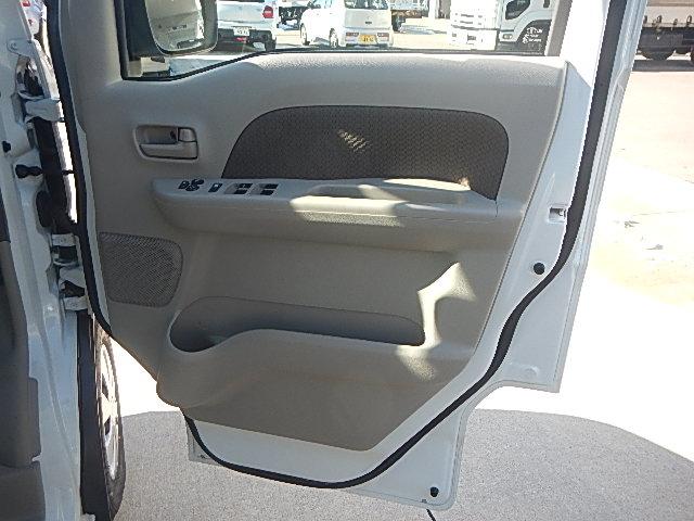 エブリイ JOIN 6型 パートタイム4WD CVT オーディオレス オートライト スライドドア プッシュスタート スズキセーフティーサポート 4WD パワーウインド(36枚目)