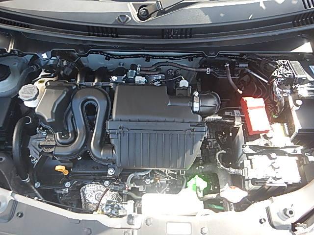 アルト ＨＹＢＲＩＤ　Ｓ　３型　４ＷＤ　全方位カメラ　オーディオレス　スズキコネクト通信機　バックカメラ　オートライト　シートヒーター　スズキセーフティーサポート　４ＷＤ　衝突被害軽減システム　アイドリングストップ　横滑り防止機能（2枚目）