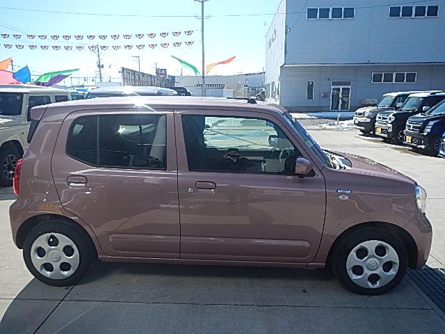 アルト ＨＹＢＲＩＤ　Ｓ　３型　４ＷＤ　全方位カメラ　オーディオレス　スズキコネクト通信機　バックカメラ　オートライト　シートヒーター　スズキセーフティーサポート　４ＷＤ　衝突被害軽減システム　アイドリングストップ　横滑り防止機能（6枚目）