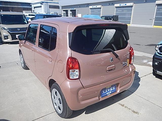 アルト ＨＹＢＲＩＤ　Ｓ　３型　４ＷＤ　全方位カメラ　オーディオレス　スズキコネクト通信機　バックカメラ　オートライト　シートヒーター　スズキセーフティーサポート　４ＷＤ　衝突被害軽減システム　アイドリングストップ　横滑り防止機能（10枚目）