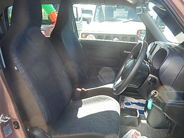 アルト ＨＹＢＲＩＤ　Ｓ　３型　４ＷＤ　全方位カメラ　オーディオレス　スズキコネクト通信機　バックカメラ　オートライト　シートヒーター　スズキセーフティーサポート　４ＷＤ　衝突被害軽減システム　アイドリングストップ　横滑り防止機能（11枚目）