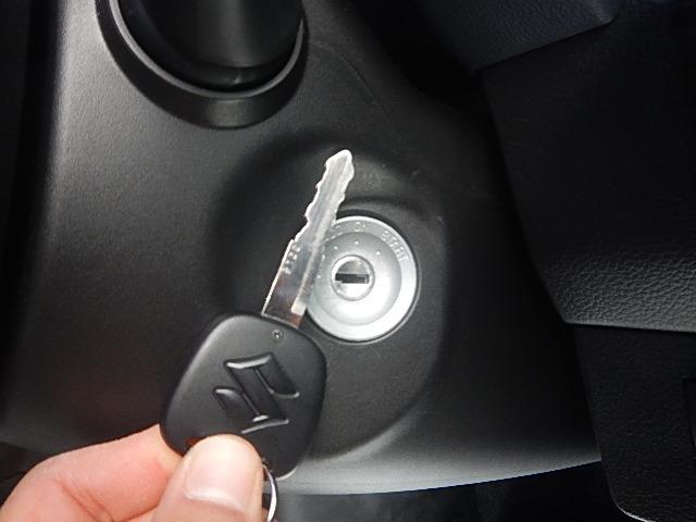 アルト ＨＹＢＲＩＤ　Ｓ　３型　４ＷＤ　全方位カメラ　オーディオレス　スズキコネクト通信機　バックカメラ　オートライト　シートヒーター　スズキセーフティーサポート　４ＷＤ　衝突被害軽減システム　アイドリングストップ　横滑り防止機能（17枚目）