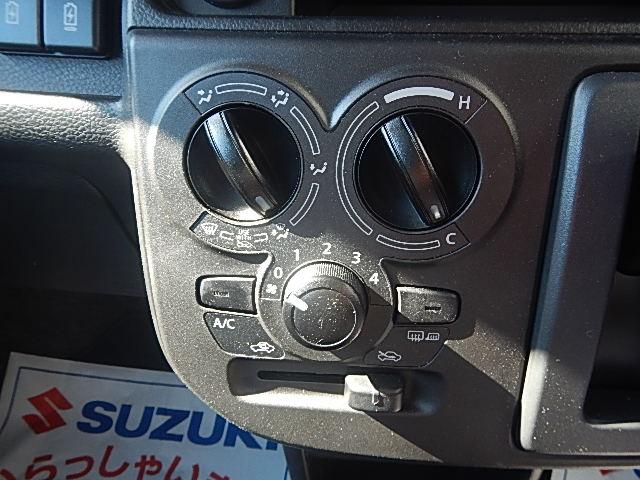 アルト ＨＹＢＲＩＤ　Ｓ　３型　４ＷＤ　全方位カメラ　オーディオレス　スズキコネクト通信機　バックカメラ　オートライト　シートヒーター　スズキセーフティーサポート　４ＷＤ　衝突被害軽減システム　アイドリングストップ　横滑り防止機能（31枚目）