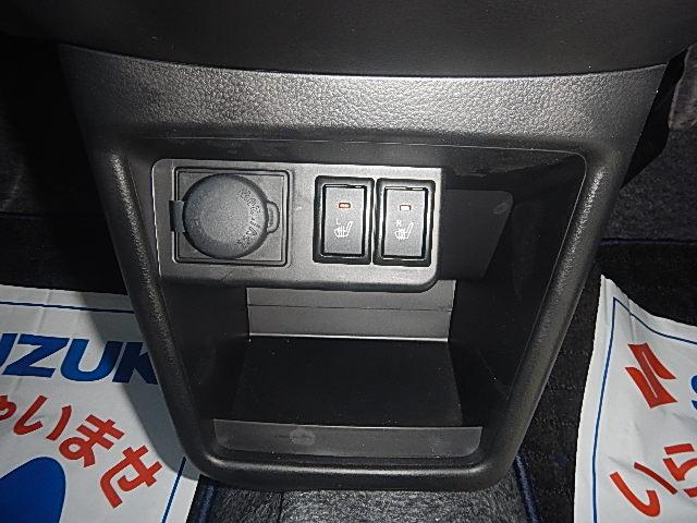 アルト ＨＹＢＲＩＤ　Ｓ　３型　４ＷＤ　全方位カメラ　オーディオレス　スズキコネクト通信機　バックカメラ　オートライト　シートヒーター　スズキセーフティーサポート　４ＷＤ　衝突被害軽減システム　アイドリングストップ　横滑り防止機能（32枚目）