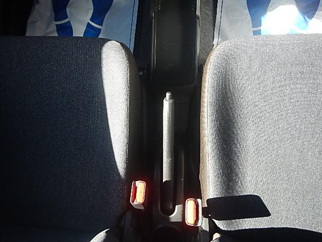 アルト ＨＹＢＲＩＤ　Ｓ　３型　４ＷＤ　全方位カメラ　オーディオレス　スズキコネクト通信機　バックカメラ　オートライト　シートヒーター　スズキセーフティーサポート　４ＷＤ　衝突被害軽減システム　アイドリングストップ　横滑り防止機能（35枚目）