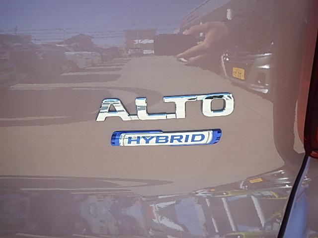 アルト ＨＹＢＲＩＤ　Ｓ　３型　４ＷＤ　全方位カメラ　オーディオレス　スズキコネクト通信機　バックカメラ　オートライト　シートヒーター　スズキセーフティーサポート　４ＷＤ　衝突被害軽減システム　アイドリングストップ　横滑り防止機能（45枚目）