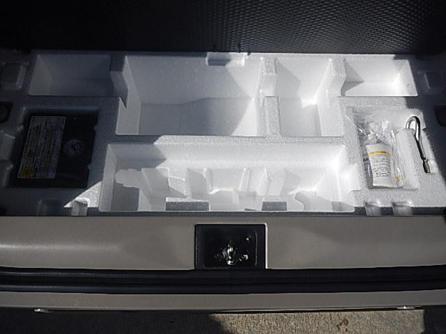 アルトラパンＬＣ ＬＣ　ＨＹＢＲＩＤ　Ｘ　６型　４ＷＤ　オーディオレス　オートライト　プッシュスタート　シートヒーター　オートエアコン　スズキセーフティーサポート　４ＷＤ　アイドリングストップ　横滑り防止機能　衝突安全ボディ　盗難防止システム（44枚目）