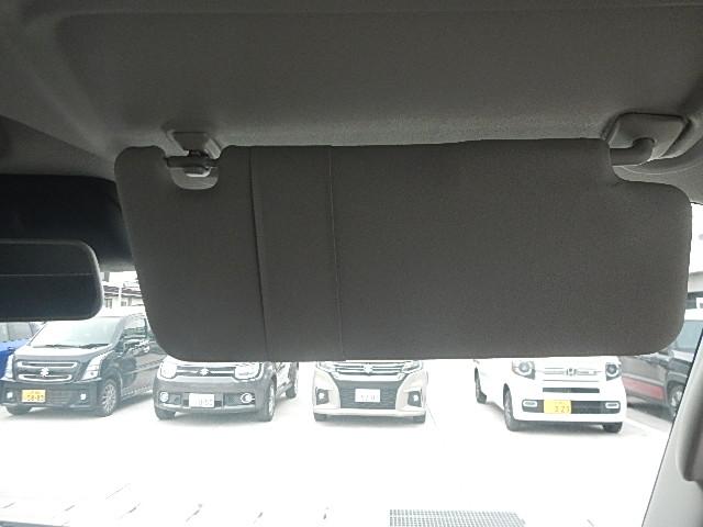 エブリイ ＰＡリミテッド　６型　　パートタイム４ＷＤ　５ＭＴシフト　キーレスキー　パワーウインド　純正ゴムマット　オートライト　スライドドア　スズキセーフティーサポート　４ＷＤ　衝突被害軽減システム　横滑り防止機能（37枚目）