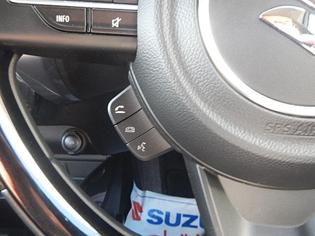 フロンクス １型　４ＷＤ　全方位カメラ　携帯電話置き型充電機能　バックカメラ　オートライト　Ｂｌｕｅｔｏｏｔｈ　純正ナビ　プッシュスタート　シートヒーター　オートエアコン　スズキセーフティーサポート　４ＷＤ　衝突被害軽減システム　　横滑り防止機能（26枚目）