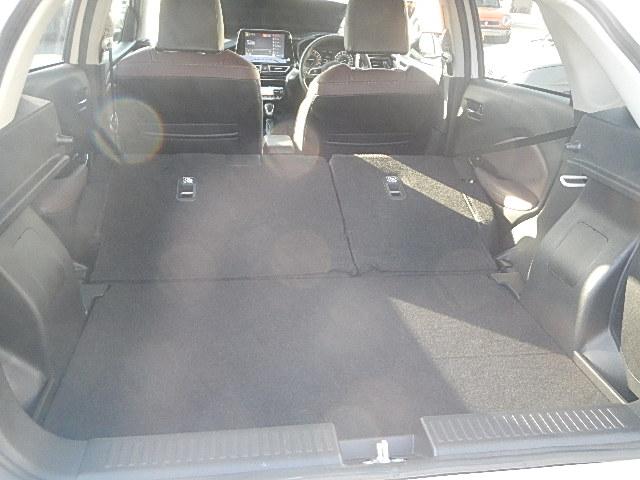 フロンクス １型　４ＷＤ　全方位カメラ　携帯電話置き型充電機能　バックカメラ　オートライト　Ｂｌｕｅｔｏｏｔｈ　純正ナビ　プッシュスタート　シートヒーター　オートエアコン　スズキセーフティーサポート　４ＷＤ　衝突被害軽減システム　　横滑り防止機能（42枚目）