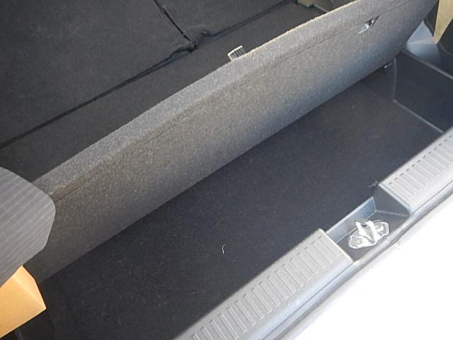 フロンクス １型　４ＷＤ　全方位カメラ　携帯電話置き型充電機能　バックカメラ　オートライト　Ｂｌｕｅｔｏｏｔｈ　純正ナビ　プッシュスタート　シートヒーター　オートエアコン　スズキセーフティーサポート　４ＷＤ　衝突被害軽減システム　　横滑り防止機能（43枚目）