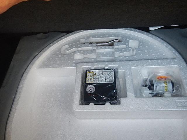 フロンクス １型　４ＷＤ　全方位カメラ　携帯電話置き型充電機能　バックカメラ　オートライト　Ｂｌｕｅｔｏｏｔｈ　純正ナビ　プッシュスタート　シートヒーター　オートエアコン　スズキセーフティーサポート　４ＷＤ　衝突被害軽減システム　　横滑り防止機能（44枚目）