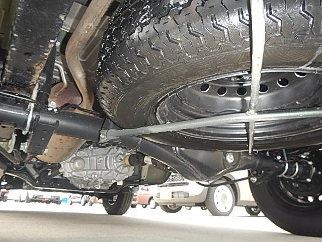 スーパーキャリイ スーパーキャリイ　Ｌ　５型　パートタイム４ＷＤ　５ＭＴシフト　オーディオレス　キーレスキー　パワーウインド　オートライト　スズキセーフティーサポート　４ＷＤ　衝突被害軽減システム（42枚目）