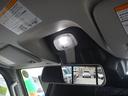 ルームライトはLEDバルブです。