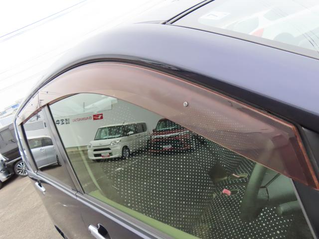 ムーヴ Ｘ　２ＷＤ　ＣＶＴ　６６０ｃｃ　運転席・助手席エアバッグ　ＡＢＳ　純正オーディオ　オートエアコン　ベンチシート　アイドリングストップ　プッシュボタンスタート　キーフリーシステム　ワンオーナー車（13枚目）